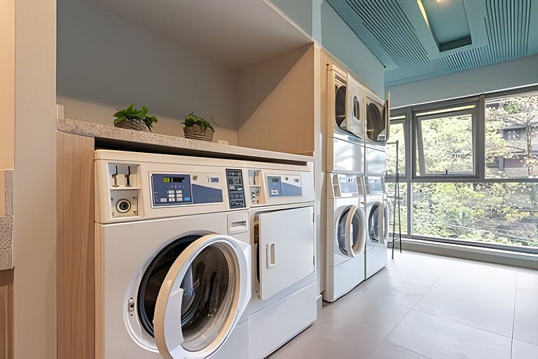 HUB Vila Madalena ACADEMiA METRO