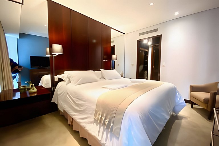 Itaim Alto Padrão 2suítes MobInn 803