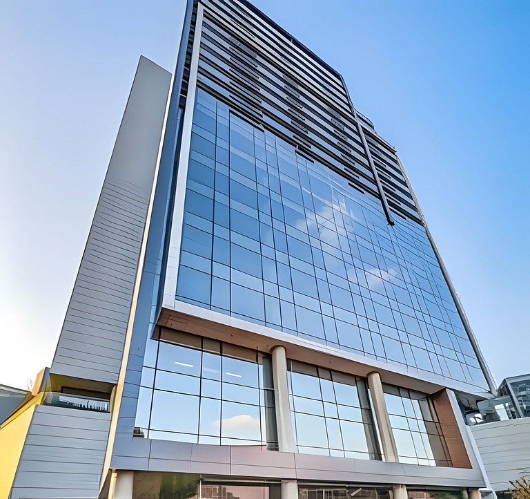 Jockey Faria Lima Alto Padrão by Mob Inn