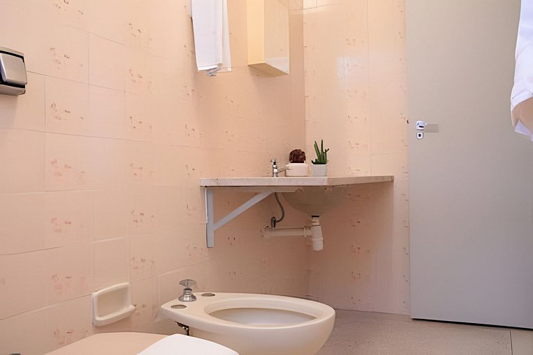 ★LIBERDADE SUBLIME By Mob Inn★ACCAMARGO★METRÔ★VAGA